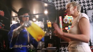 X-Ray's Sex Club - Folge 06 - Die Aufblashilfe