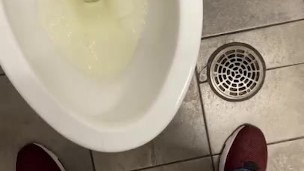 Quick Piss at Local Grocery Store