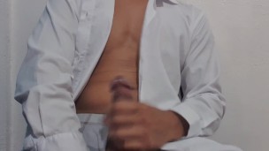 Work from Home Pinoy couldnt resist to jerk off to his co workers