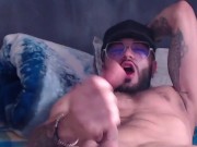 Golpeó la próstata de un hombre webcam online  13/16