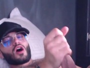 Golpeó la próstata de un hombre webcam online  6/16