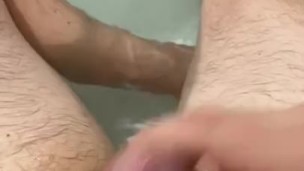Bathtub jerking 