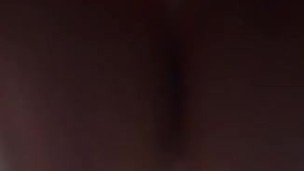 Metendo gostoso um vibrador e um consolo peniano de 23 cms