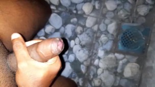 Sri lankan bathroom orgasm නැගිටලා අලුතෙන් දැම්මා 