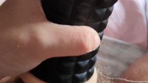 MI MASTURBO CON IL SEX TOY FLESH LIGHTPENSANDO AL CULO DELLA MIA SCHIAVA