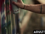 Hotties Give Friend A THREESOME Going Away Present 16/16