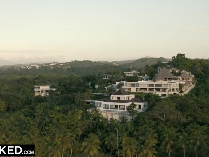 BLACKED Hot MILF Ava seduces stranger at hotel