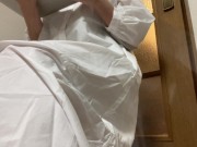 リモート会議中におしっこを我慢していたらエッチな気分になり、、、最後にはおもらししてしまう 4/16