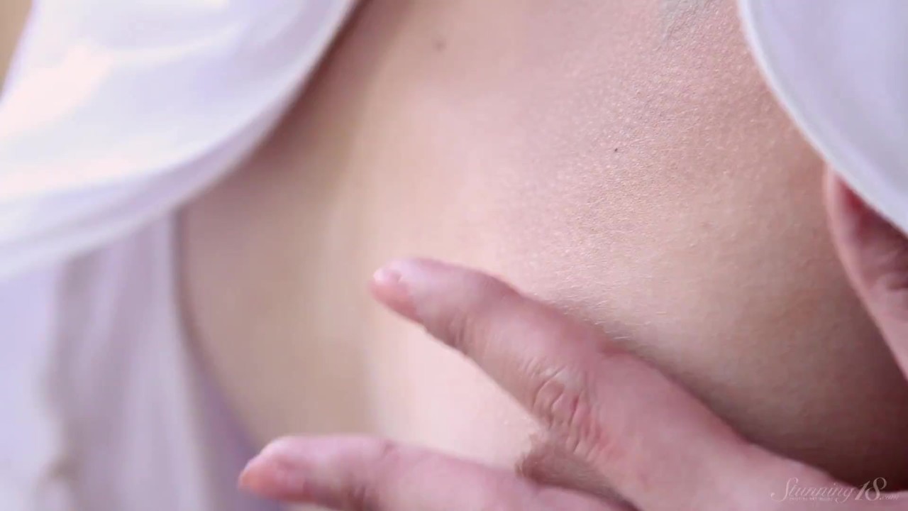 Young Petite Linda Removes White Shirt and Shows Off Her Nude Body! - Free Sex Video - RedTube