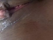 Bucetinha greluda molhadinha cheia de tesão 13/16