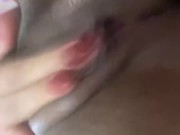 Bucetinha greluda molhadinha cheia de tesão 15/16