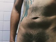 Rica jalada después de orinar...