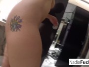 Nadia plays wtih her pussy 11/16