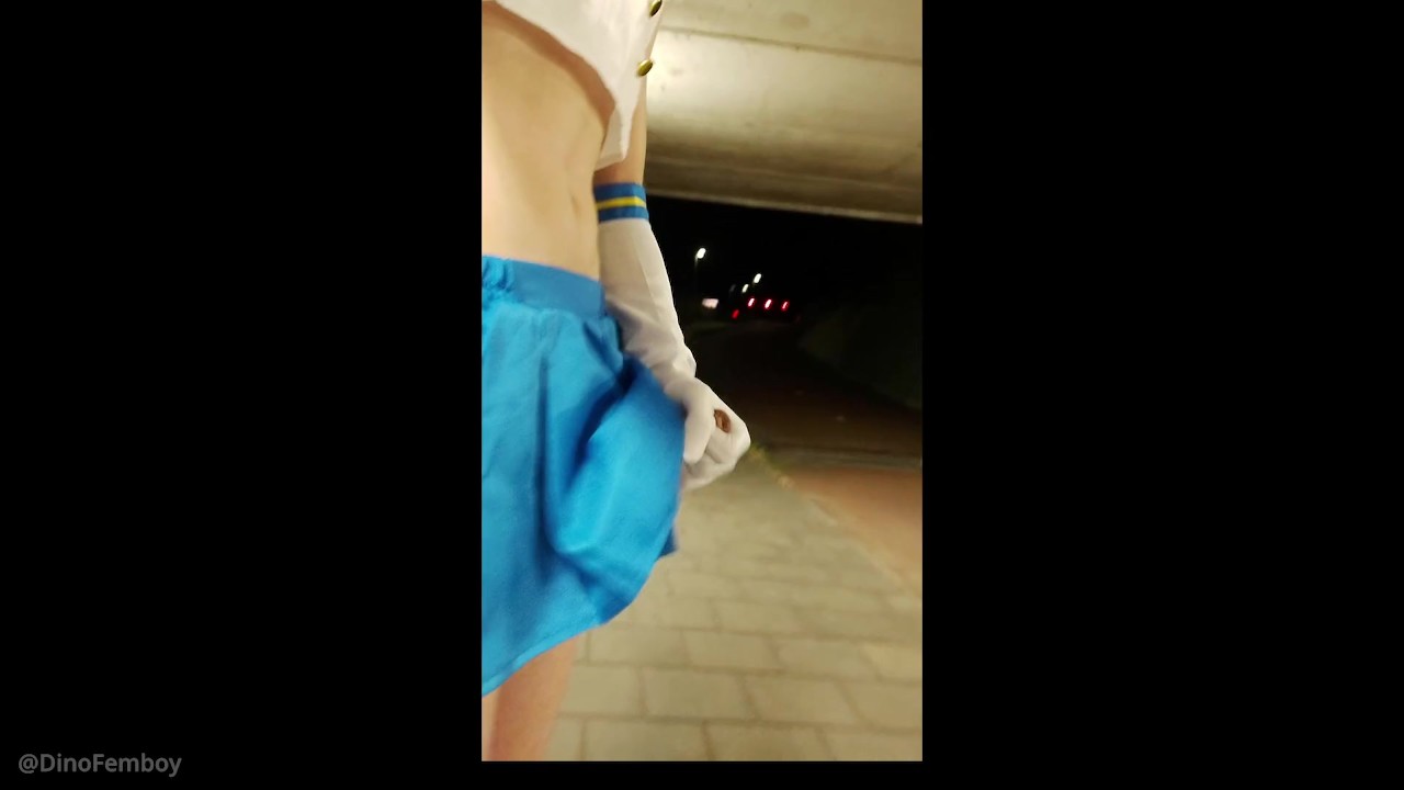 Femboy does some naughty stuff in public - Darmowe seks wideo - RedTube