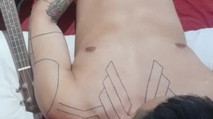 Wank in the bed