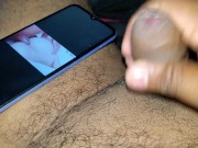 Me masturbo mirando porno