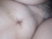 Mi padrastro me pide que le dé mi vagina húmeda, lo apreto bien rico hasta que se venga en mi cara🤤 8/16