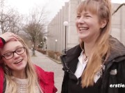 Ersties: In der Universitätsbibliothek wird es heiß mit Holly und Ida 10/16