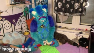 Aèko teasing, pawing and cumming
