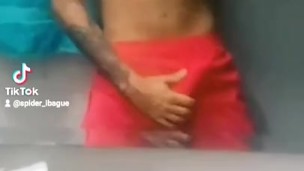 Tengo la polla como la nariz de calamardo