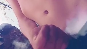 Chico en la masturbacion al rico