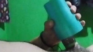 Follando una vagina artificial 