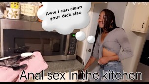 Sexo na cozinha com minha esposinha morena que nunca tomou no cuzinho antes