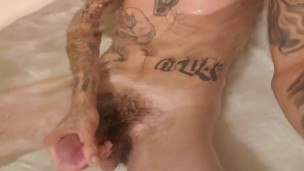 Super horny in the bathtub i had to jerk it