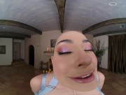 Big Tits Teen Hottie Jewelz Blu Seduces You And Make You Go Mad