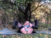 Jenny shows her pussy and plays with dildo in the real public park 6/16