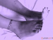 She makes me cum with her pretty feet Thick lightskin thighs 8/16