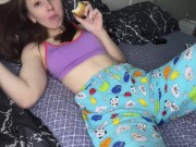 Hungry girl belly sounds 12/16