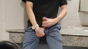 Jakol sa cr ulit💦💦💦