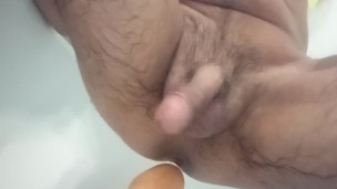 I jump my ass on a dildo and pee