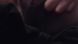 Masturbándome pensando en mi vecino