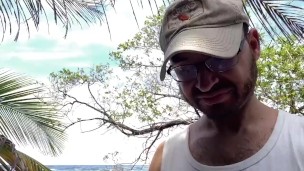 Risky Beach Pet and Pee Play in Panama