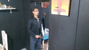 Un soltero probando el cuarto de renta: Raba Erre.