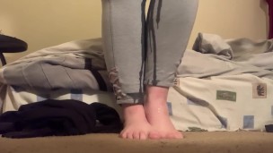 drenching my grey leggings