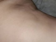 Cojiendo con mi amante en su cama, me gustan sus tetas pequeñas.. 13/16