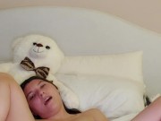 Anal virgin using plug dildo till she cums! 6/16