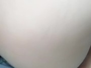 Me masturbo la vagina y me mojo pensando en mi hermanastro, la tiene grande y rica🥵😈💦🤤