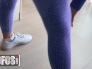 Mofos - Devils Kos Brings Sasha Rose At The Hotel & She Bends Over & Ask For Her Ass To Get Fingered 1/16