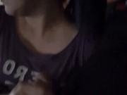 Mientras mi novio se va a bañar su primo me da lechita 👅😈 casi nos descubre! 6/16