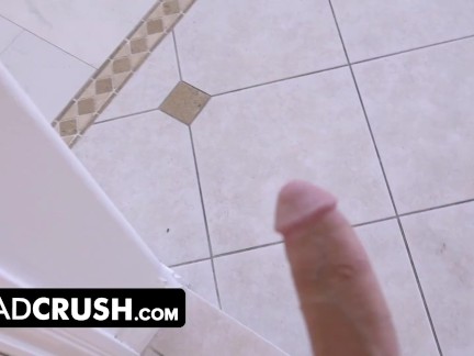 Horny Stepdad Teaches His Teen Stepdaughter Daisy Stone How To Make Him Cum - DadCrush