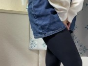 デニムミニスカートでおしがましておちびりおもらし 8/16