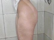 girl taking a nice bath, showing off, showing her beautiful body 15/16