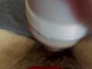 Baise sa petite chatte pleine de mouille 10/16