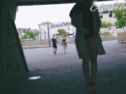 MILF exhibe sa chatte dans la rue 11/16