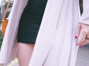 MILF exhibe sa chatte dans la rue 13/16