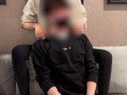 【くすぐり検証】テレビを見ながらくすぐったらどうなる？♡ #shorts - Screenshot 8 of 16 - Tease